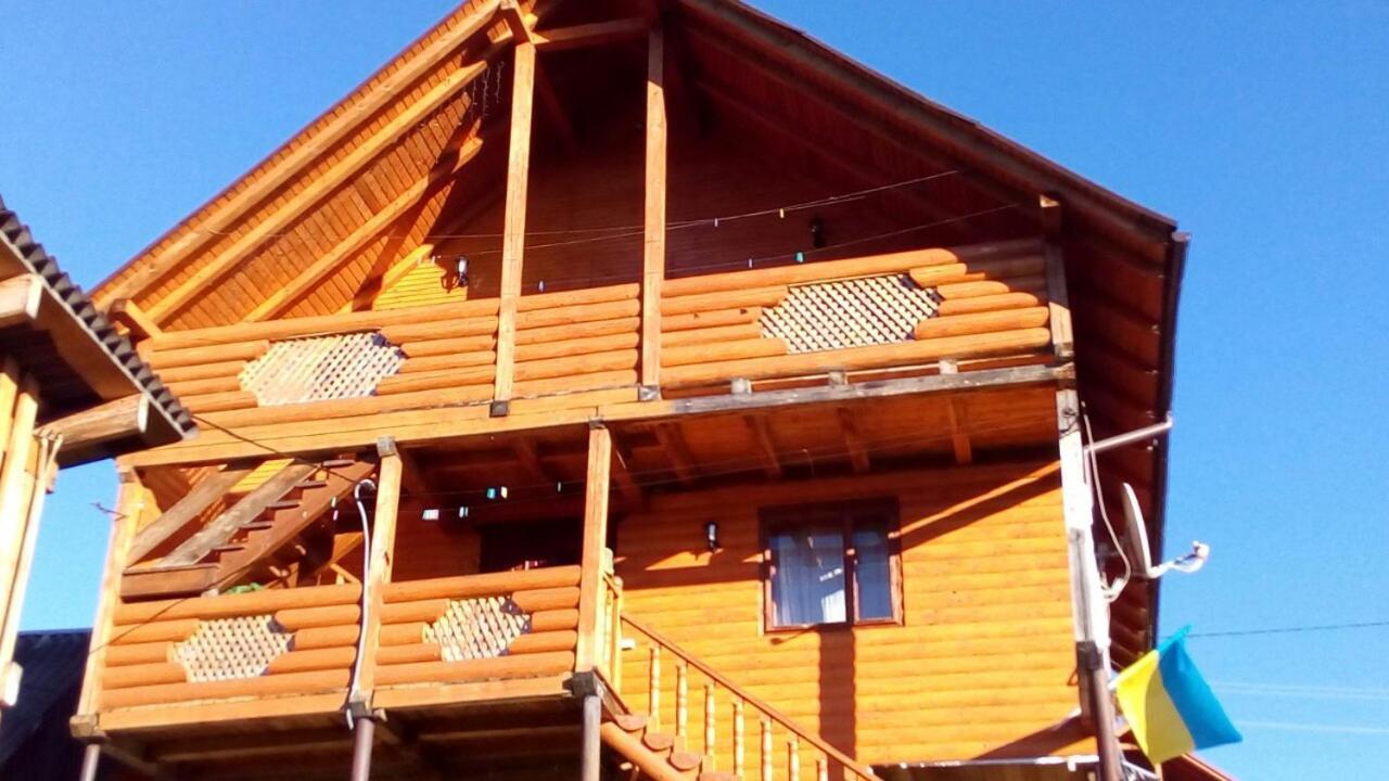 Ансол Hotell Vorochta Exteriör bild